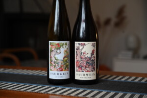 Flaskbild på Saurweins viner