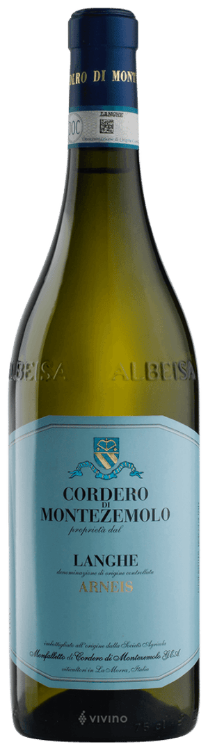 En glasflaska med Langhe Arneis Cordero di Montezemolo, ett vitt vin från Piemonte i Italien