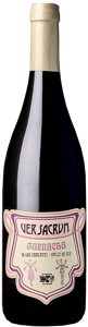En glasflaska med Ver Sacrum Garnacha, ett rött vin från Cuyo i Argentina