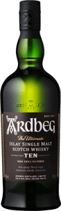 En flaska med Ardbeg Ten Years, ett whisky från Skottland i Storbritannien
