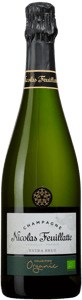 En flaska med Nicolas Feuillatte Collection Organic Extra Brut, ett champagne från Champagne i Frankrike