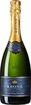 En glasflaska med Krone Borealis Cuvée Brut, en mousserande från Western Cape i Sydafrika