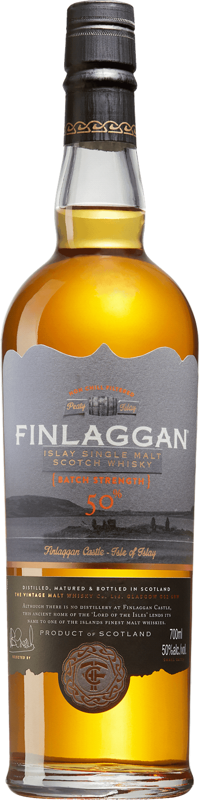 En glasflaska med Finlaggan Batch Strength – Islay Single Malt, en whisky från Skottland i Storbritannien