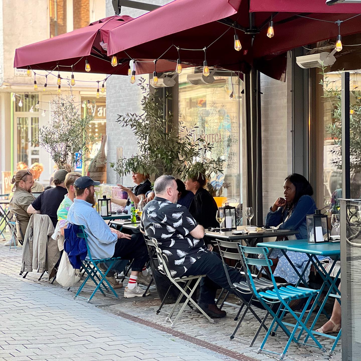 Uteservering på L’Enoteca vinbar