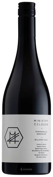 En glasflaska med Ministry of Clouds Tempranillo Grenache 2021, ett rött vin från South Australia i Australien