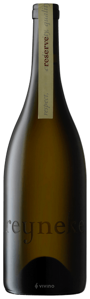 En glasflaska med Reyneke Organic Wines 2021, ett vitt vin från Western Cape i Sydafrika