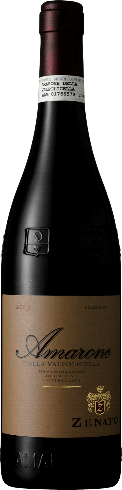 En glasflaska med Zenato Amarone della Valpolicella Classico 2018, ett rött vin från Venetien i Italien