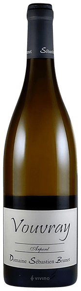 En glasflaska med Sebastien Brunet Vouvray Arpent Sec 2022, ett rött vin från Piemonte i Italien