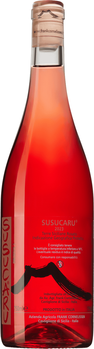 En lättare glasflaska med Frank Cornelissen Susucaru Rosato 2023, en rosévin från Sicilien i Italien