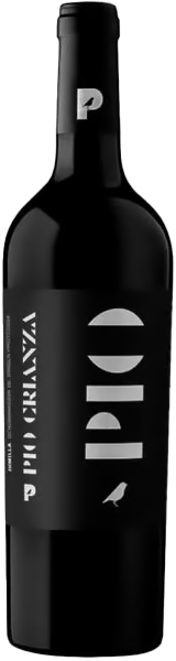 En glasflaska med Pio del Ramo Crianza 2021, ett rött vin från Murcia i Spanien