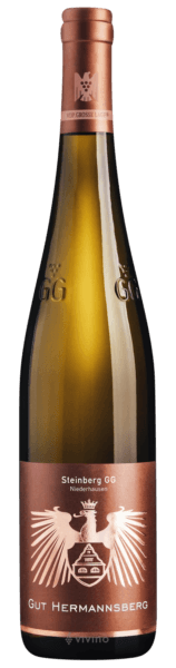 En glasflaska med Gut Hermannsberg Steinberg Niederhausen Riesling GG 2022, ett vitt vin från Nahe i Tyskland