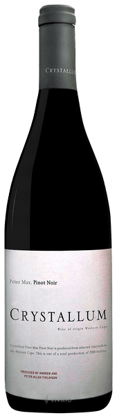 En glasflaska med Crystallum Peter Max Pinot Noir 2023, ett rött vin från Western Cape i Sydafrika