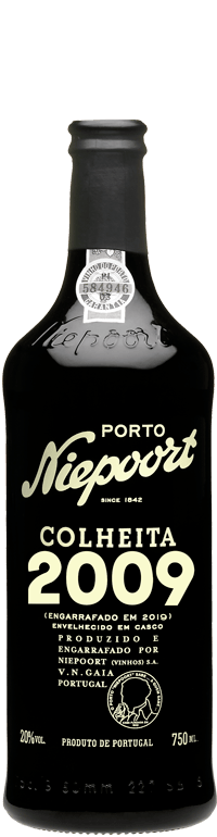 En glasflaska med Niepoort Colheita 2009, en starkvin från Douro i Portugal