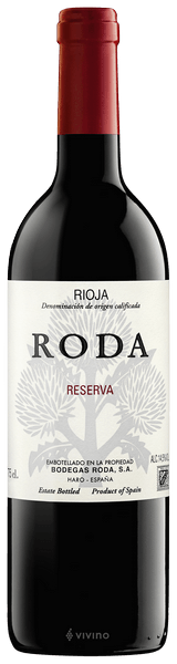 En glasflaska med Roda Reserva 2020, ett rött vin från Rioja i Spanien