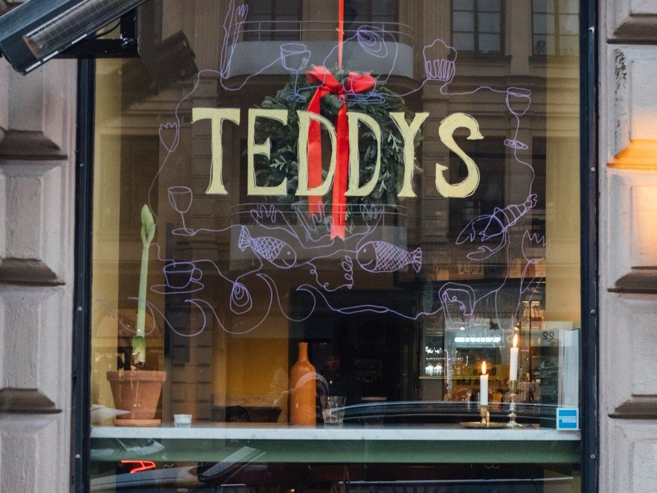 Julskyltat på Teddys Vinbar