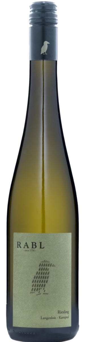 En glasflaska med Rabl  Riesling Langenlois 2023, ett vitt vin från Niederösterreich i Österrike