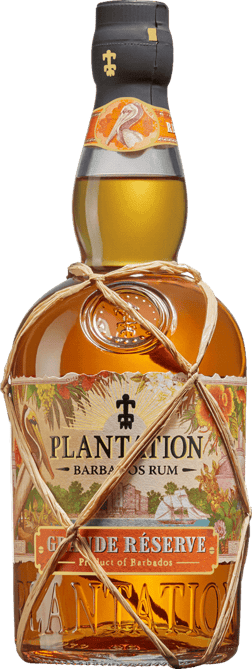 En glasflaska med Plantation Grande Reserve Barbados, en rom från Barbados