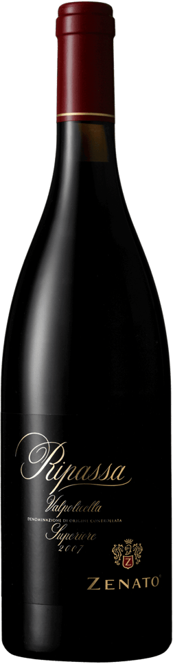 En glasflaska med Zenato Ripassa Superiore 2020, ett rött vin från Venetien i Italien