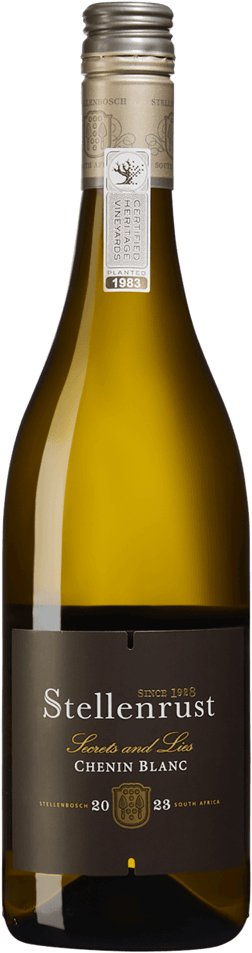 En glasflaska med Stellenrust Secrets & Lies Chenin Blanc 2022, ett vitt vin från Western Cape i Sydafrika