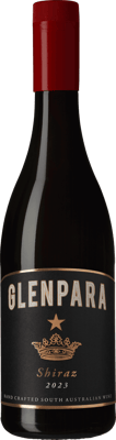 En pet-flaska med Glen Para Shiraz, ett rött vin från South Australia i Australien
