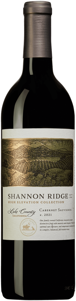 En lättare glasflaska med Shannon Ridge High Elevation Collection Cabernet Sauvignon 2022, ett rött vin från USA