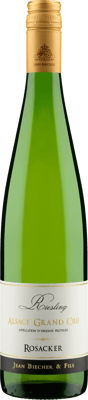 En glasflaska med Jean Biecher Rosacker Grand Cru Riesling 2021, ett vitt vin från Alsace i Frankrike