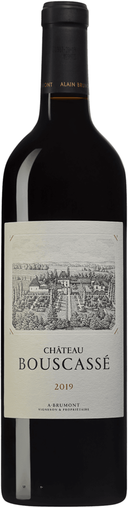 En glasflaska med Château Bouscassé 2019, ett rött vin från Frankrike sydväst i Frankrike