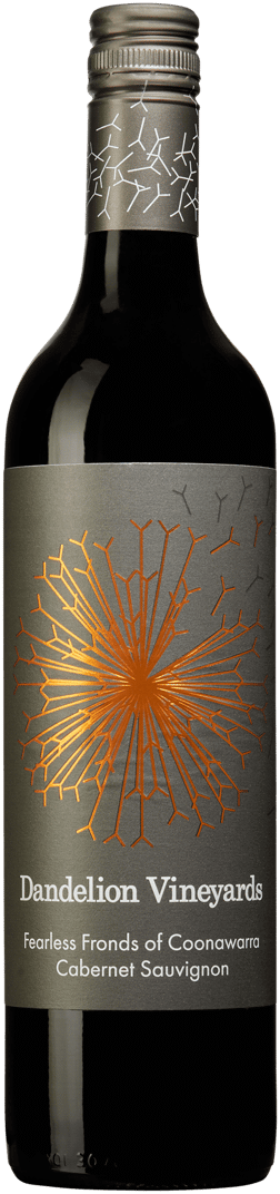 En glasflaska med Dandelion Vineyards Fearless Fronds of Coonawarra Cabernet Sauvignon 2021, ett rött vin från South Australia i Australien