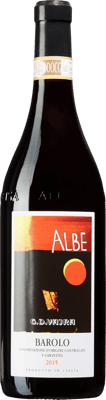 En lättare glasflaska med Barolo Albe G.D. Vajra, ett rött vin från Piemonte i Italien