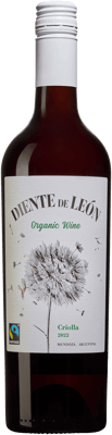 En lättare glasflaska med Diente de León Criolla, ett rött vin från Cuyo i Argentina