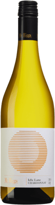 En lättare glasflaska med Idle Lane Chardonnay, ett vitt vin från South Australia i Australien