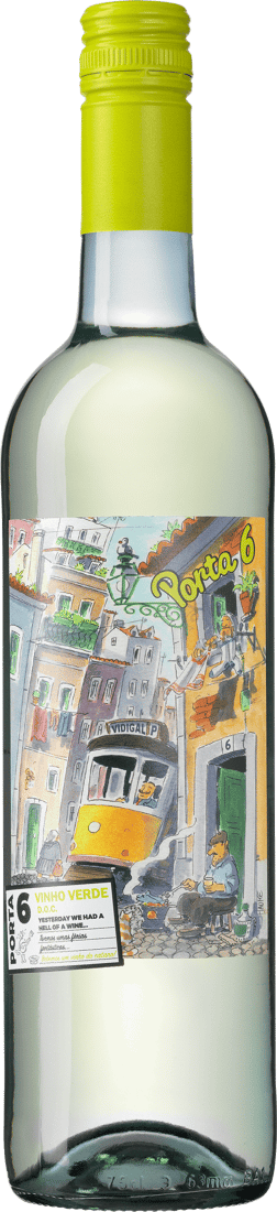 En lättare glasflaska med Porta 6 Vinho Verde 2024, ett vitt vin från Vinho Verde i Portugal