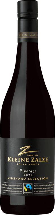En glasflaska med Kleine Zalze Pinotage 2019, ett rött vin från Western Cape i Sydafrika