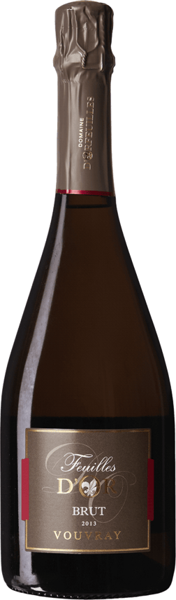 En lättare glasflaska med Feuilles d’Or Vouvray Brut 2013, en mousserande från Loiredalen i Frankrike