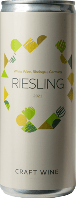 En burk med Kiss of Wine ZESTY Riesling, ett vitt vin från Rheingau i Tyskland