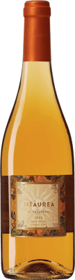 En flaska med Vitaurea Cantine Settesoli, ett vitt vin från Italien