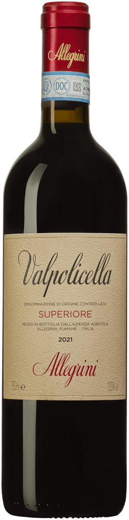 En lättare glasflaska med Allegrini Valpolicella Superiore 2020, ett rött vin från Venetien i Italien