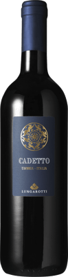 En lättare glasflaska med Lungarotti Cadetto, ett rött vin från Umbrien i Italien