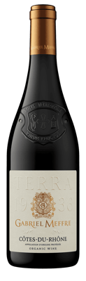 En lättare glasflaska med Gabriel Meffre Côtes-du-Rhône Terra Red, ett rött vin från Rhonedalen i Frankrike