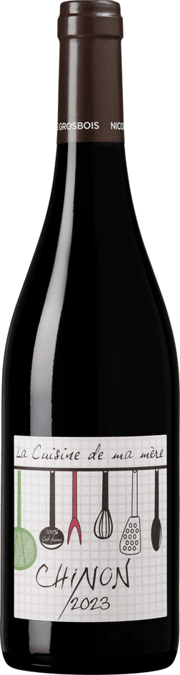 En lättare glasflaska med Chinon Cuisine de ma Mere 2023, ett rött vin från Loiredalen i Frankrike