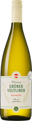 En lättare glasflaska med Weinmann Grüner Veltliner Klassik, ett vitt vin från Niederösterreich i Österrike