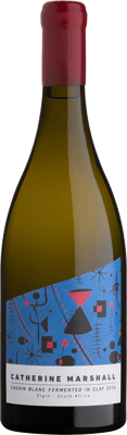 En glasflaska med Catherine Marshall Chenin Blanc Fermented in Clay, ett vitt vin från Western Cape i Sydafrika