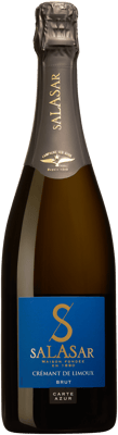 En glasflaska med Salasar Crémant de Limoux Brut, en mousserande från Languedoc-Roussillon i Frankrike
