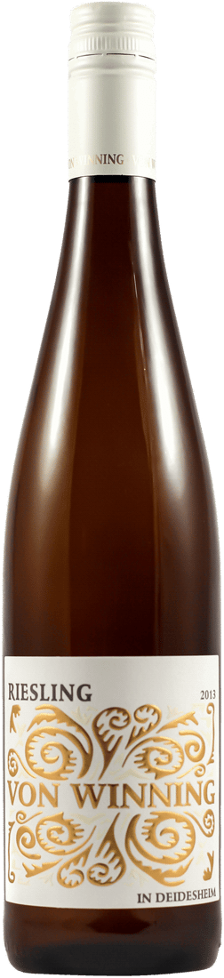 En lättare glasflaska med Von Winning Riesling 2022, ett vitt vin från Pfalz i Tyskland