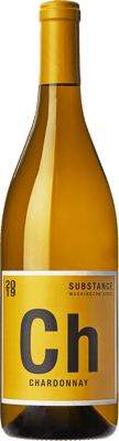 En lättare glasflaska med Substance Chardonnay, ett vitt vin från Washington State i USA