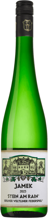 En glasflaska med Jamek Stein am Rain, ett vitt vin från Niederösterreich i Österrike
