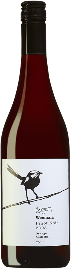 En glasflaska med Logan Weemala Pinot Noir 2023, ett rött vin från New South Wales i Australien