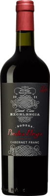 En flaska med Excelencia Gran Cuvée 2021, ett rött vin från Cuyo i Argentina