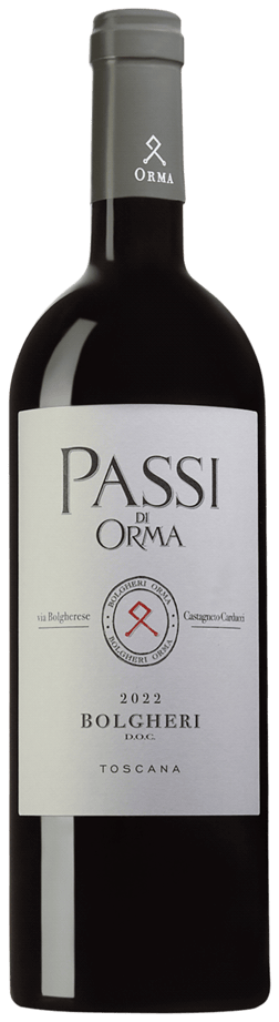 En glasflaska med Passi di Orma 2022, ett rött vin från Toscana i Italien
