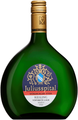 En glasflaska med Juliusspital Würzburger Stein Riesling Erste Lage, ett vitt vin från Franken i Tyskland